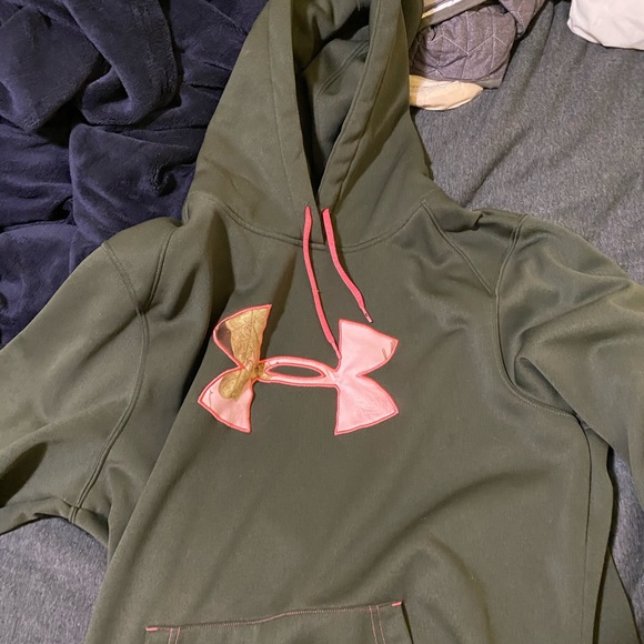 khaki under armour hoodie